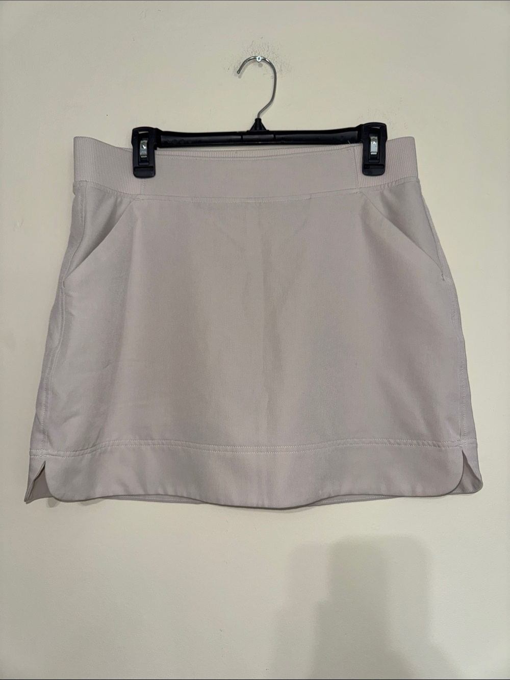 Women's Stretch Skort in Light Taupe